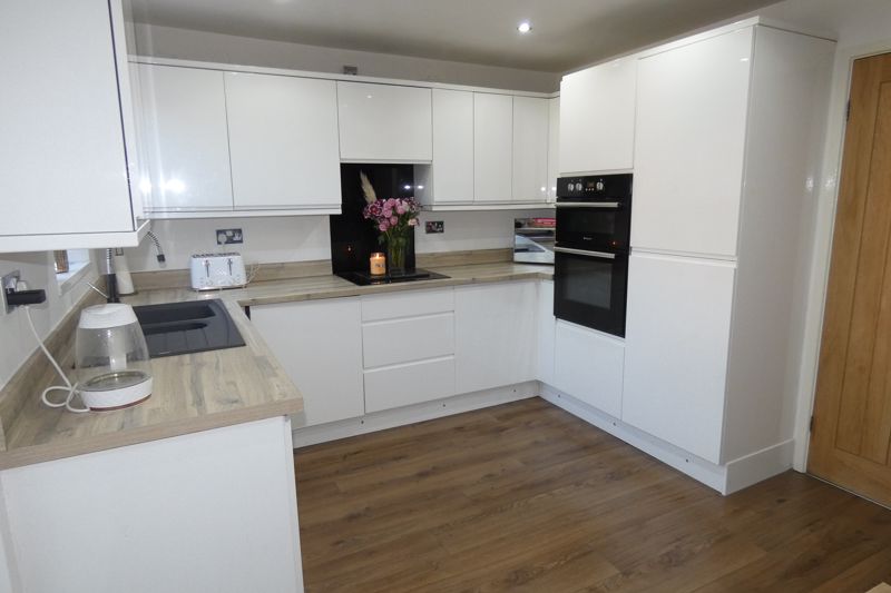 Kitchen/Diner- click for photo gallery